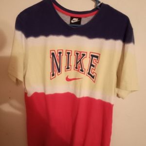 Nike tee shirt